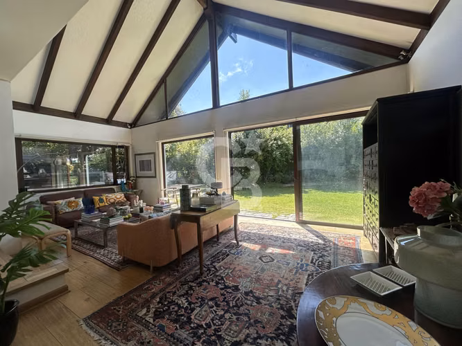 Espectacular casa Jardín del este- Vitacura