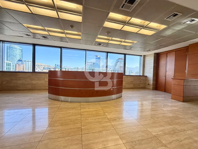 Oficina piso con privados. Apoquindo