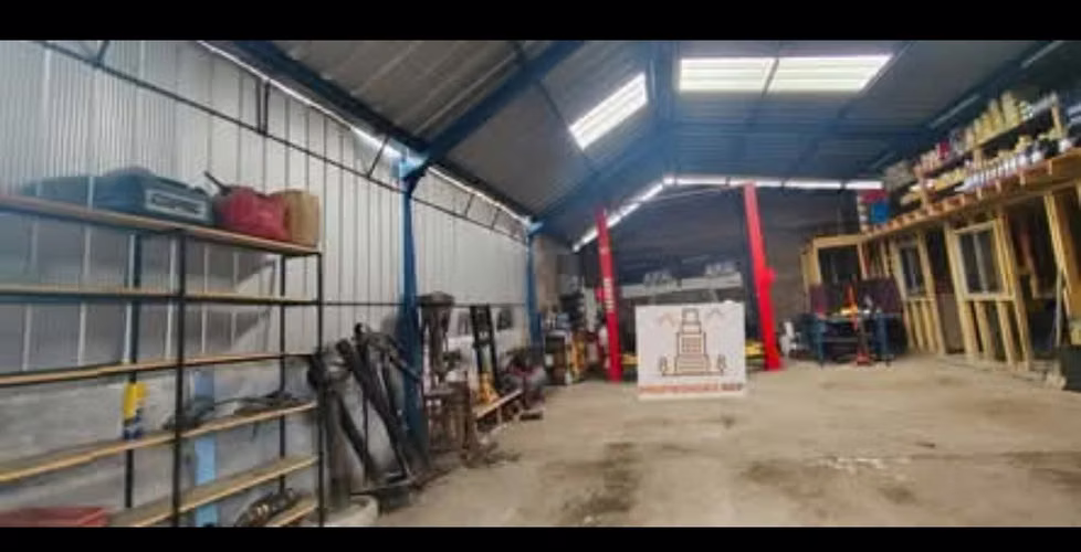 ARRIENDO DE TALLER MECÁNICO