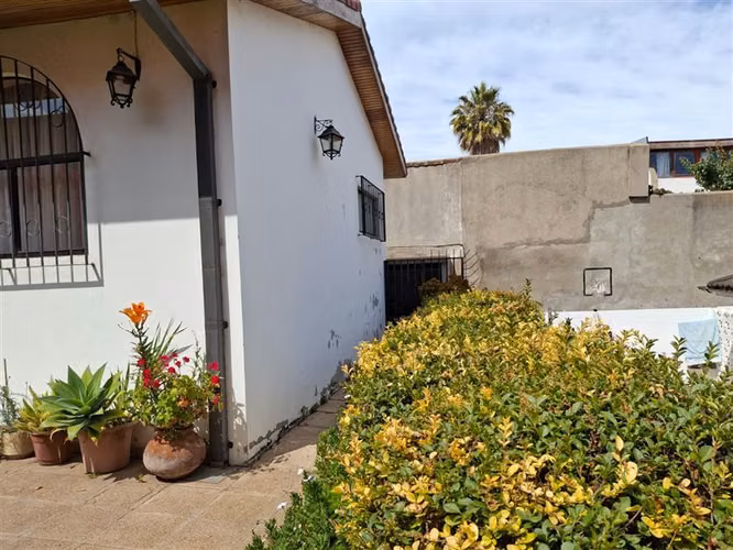Casa en venta de 3 dorm. en Viña del Mar