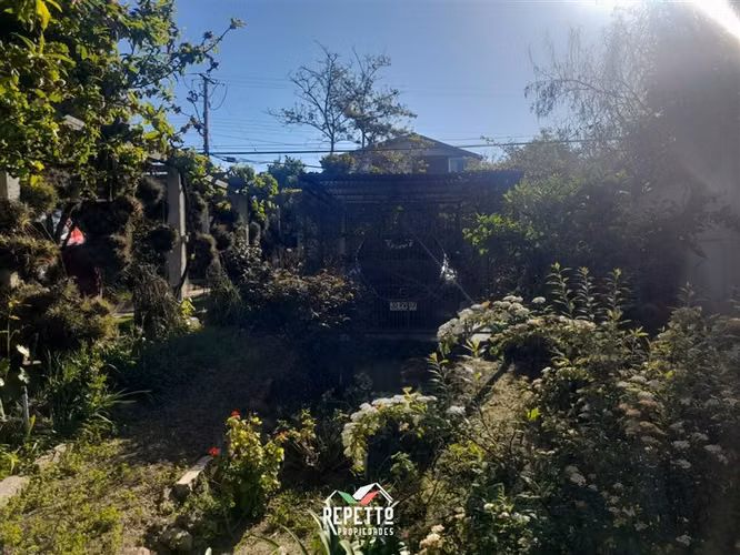 Casa gran terreno en venta, Villa Alemana. Muy central