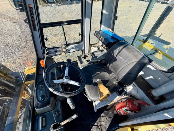 2013 Grúa Horquilla Hyundai para 7 Ton - Sólo 2.390 Hrs