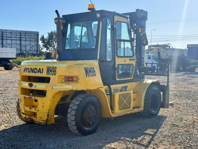 2013 Grúa Horquilla Hyundai para 7 Ton - Sólo 2.390 Hrs