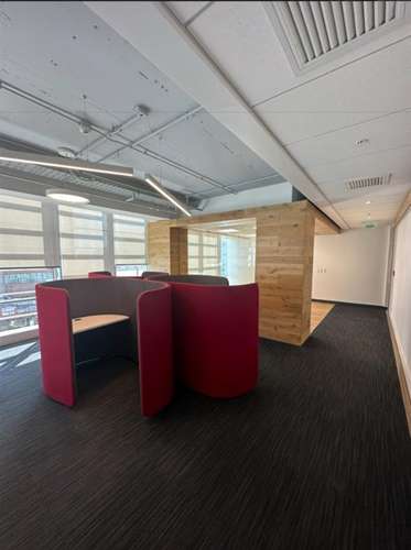Arriendo OFICINA en Edificio Torres del Parque en Las Condes - Imagen 9