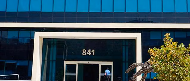 Arriendo OFICINA Edif. 16 en Ciudad Empresarial Huechuraba