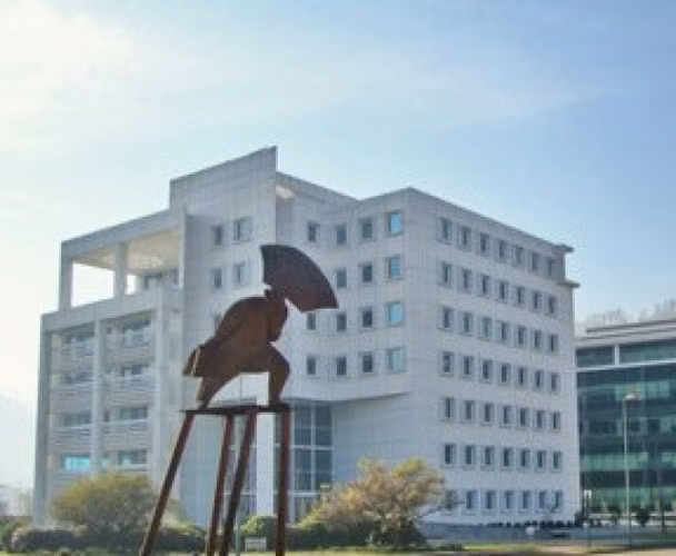 Arriendo OFICINA en Ciudad Empresarial de Huechuraba
