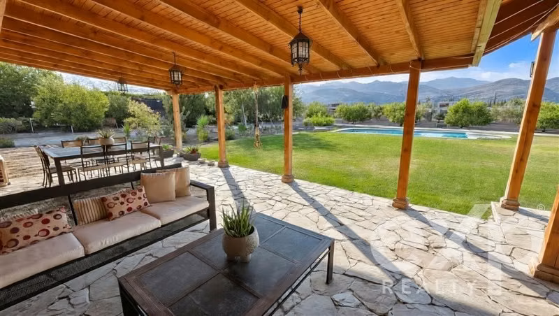 Casa en Polo de Manquehue 5.000 m de terreno Nuevo precio