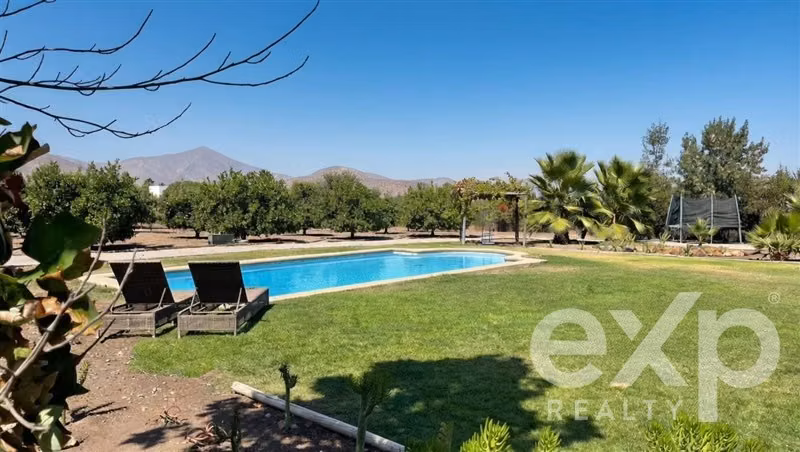 Casa en Polo de Manquehue 5.000 m de terreno Nuevo precio