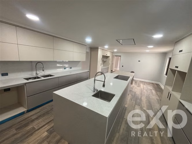 primer piso, remodelada completa, acogedora, minimalista