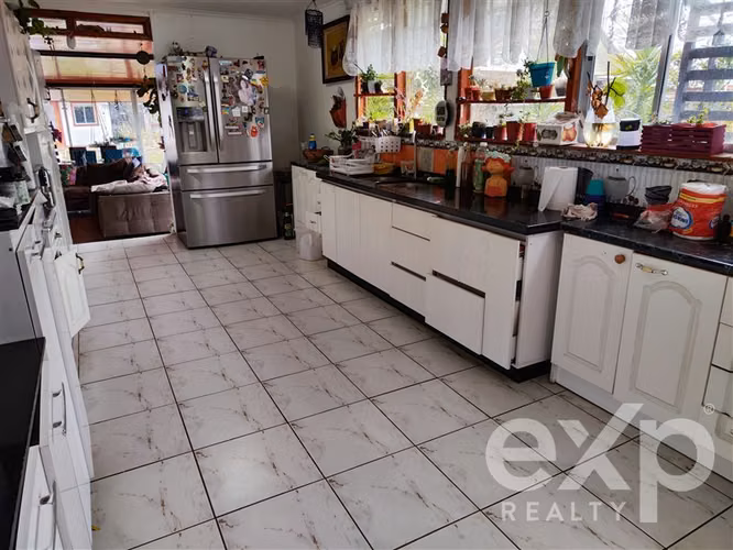 Casa en venta El Abra Requínoa 6 dormitorios 2 baños