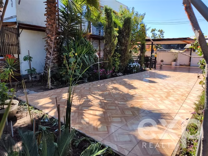 Casa en venta El Abra Requínoa 6 dormitorios 2 baños