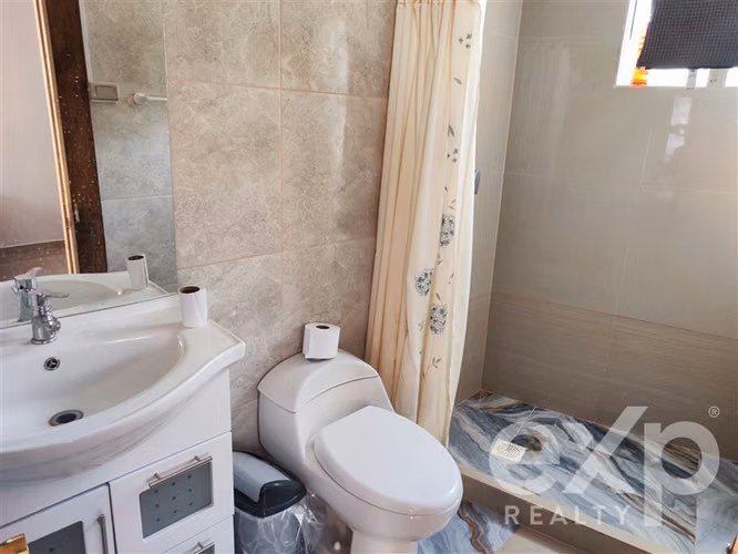 Casa en venta El Abra Requínoa 6 dormitorios 2 baños