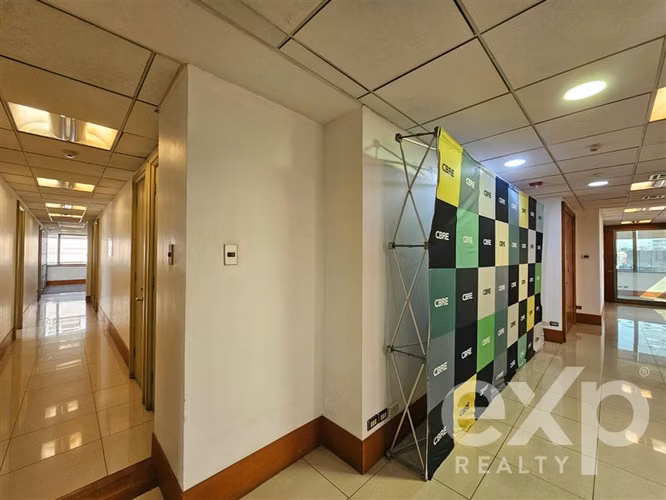 Oficina en Arriendo - Edificio Emblemático - Sector El Golf