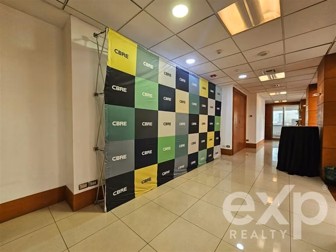 Oficina en Arriendo - Edificio Emblemático - Sector El Golf