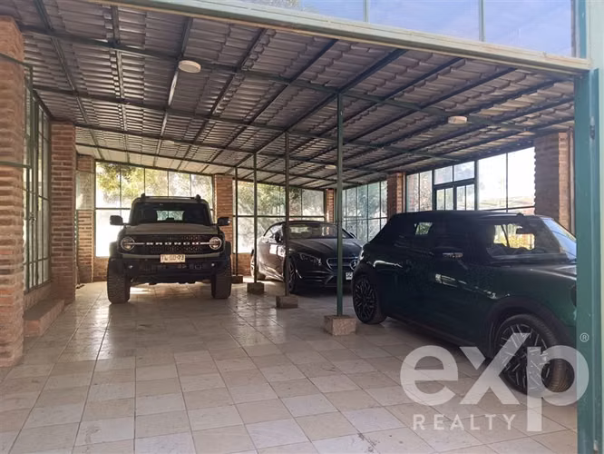 Casa en venta de 8 dorm. en Padre Hurtado