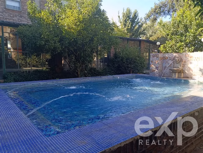 Casa en venta de 8 dorm. en Padre Hurtado