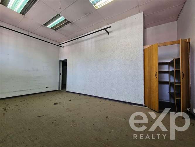 Edificio Industrial de 2 Pisos en Arriendo Independencia