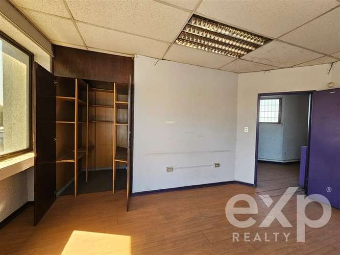 Edificio Industrial de 2 Pisos en Arriendo Independencia