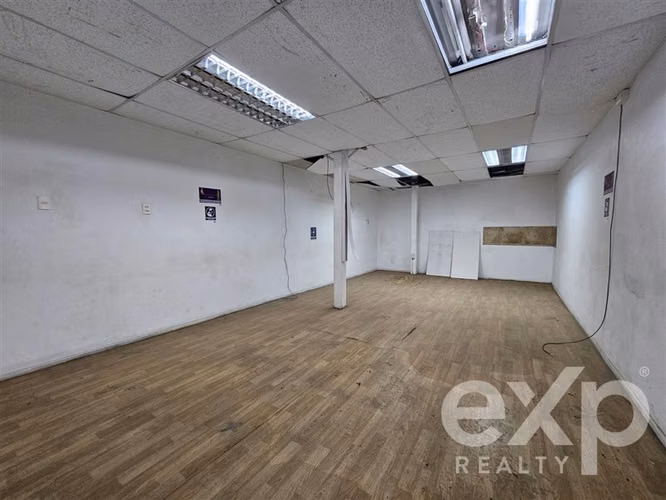 Edificio Industrial de 2 Pisos en Arriendo Independencia