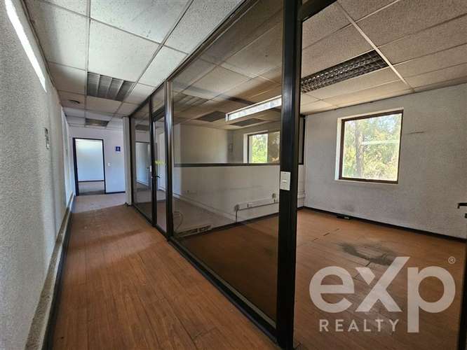 Edificio Industrial de 2 Pisos en Arriendo Independencia