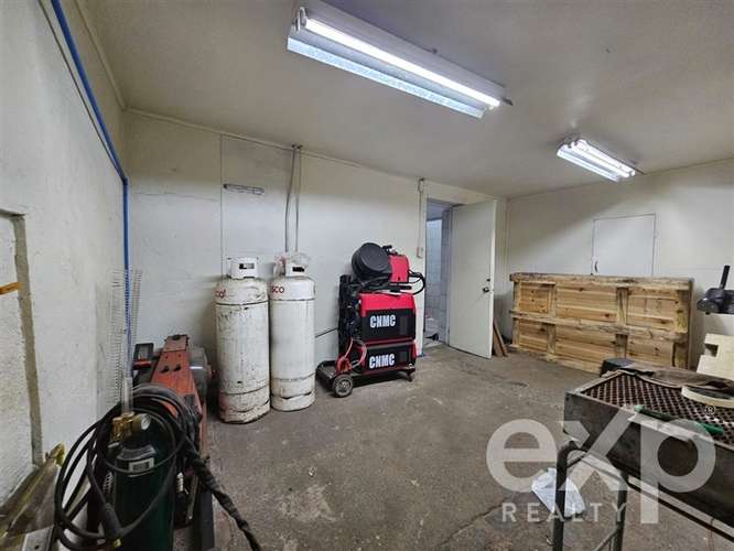 Edificio Industrial de 2 Pisos en Arriendo Independencia