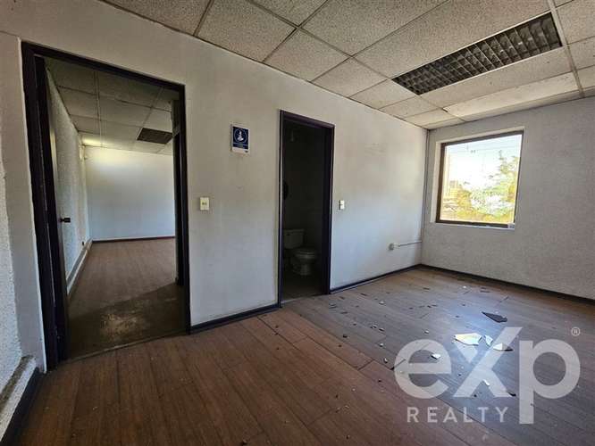 Edificio Industrial de 2 Pisos en Arriendo Independencia