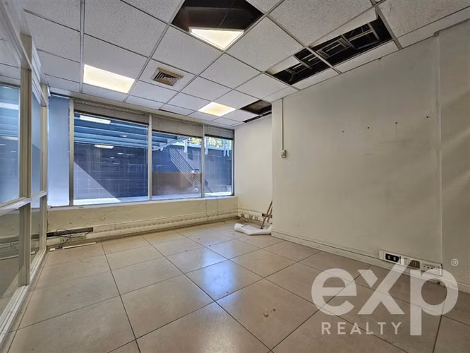 Oficina Comercial en Arriendo El Golf 331,72 m2