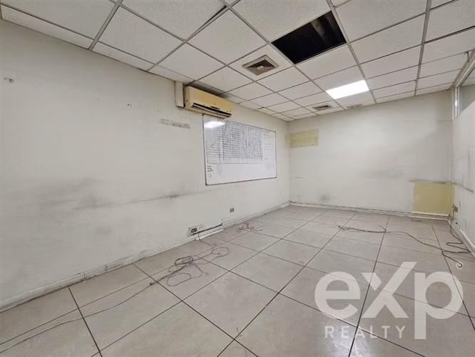 Oficina Comercial en Arriendo El Golf 331,72 m2