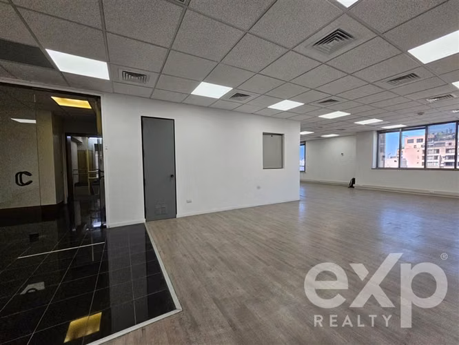 Oficina Habilitada en Arriendo Sector El Bosque 263,75 m2