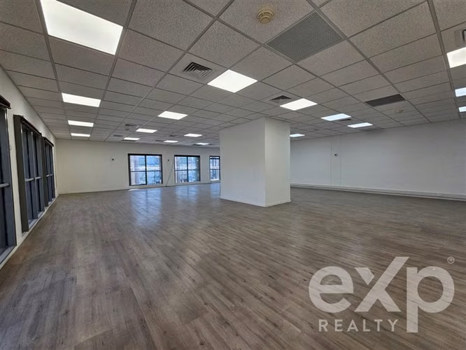 Oficina Habilitada en Arriendo Sector El Bosque 263,75 m2