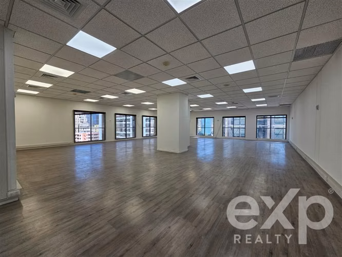 Oficina Habilitada en Arriendo Sector El Bosque 263,75 m2