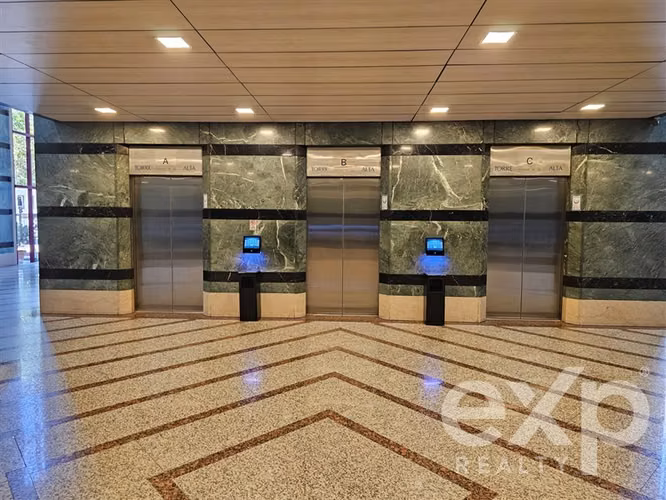 Oficina Habilitada en Arriendo Sector El Bosque 263,75 m2