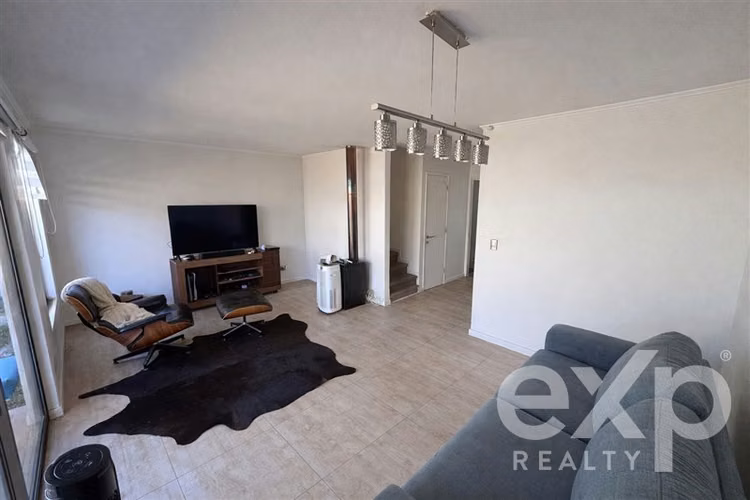 En condominio 4 d y 3b CURAUMA. A METROS DE UCAen Valparaíso