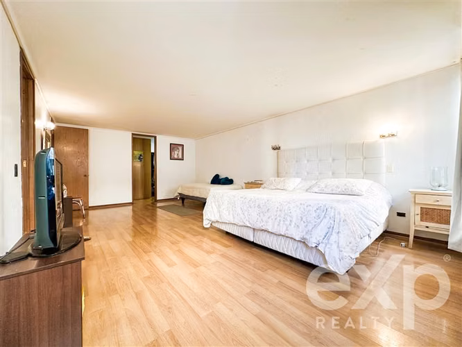 Departamento en venta de 3 dorm. en Vitacura