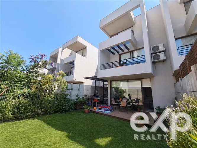 Townhouse ALIHUEN moderno Chicureo 3D 3B, seguridad, Lindo!