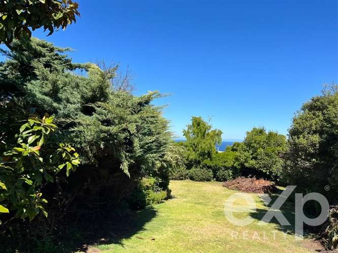 Gran casa con vista, amplitud y potencial único en Reñaca