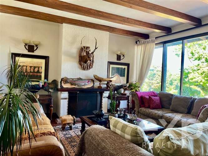 Gran casa con vista, amplitud y potencial único en Reñaca