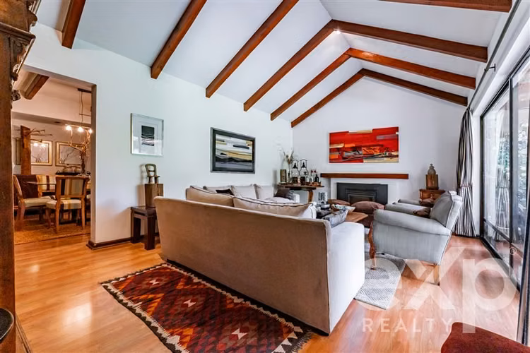 Casa con gran potencial en nueva subzona habitacional - Imagen 2