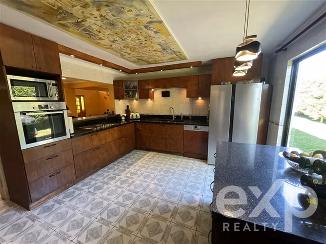 NEGOCIABLE, 2 casas en Loteo Santa Lucia!!! ideal 2 familias