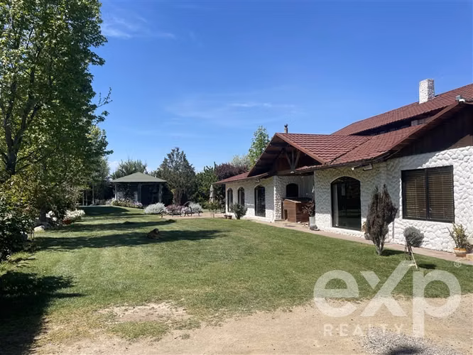 NEGOCIABLE, Casa 6D/4B con piscina y quincho, Isla de Maipo - Imagen 3