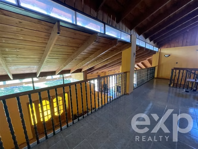 NEGOCIABLE, 2 casas en Loteo Santa Lucia!!! ideal 2 familias