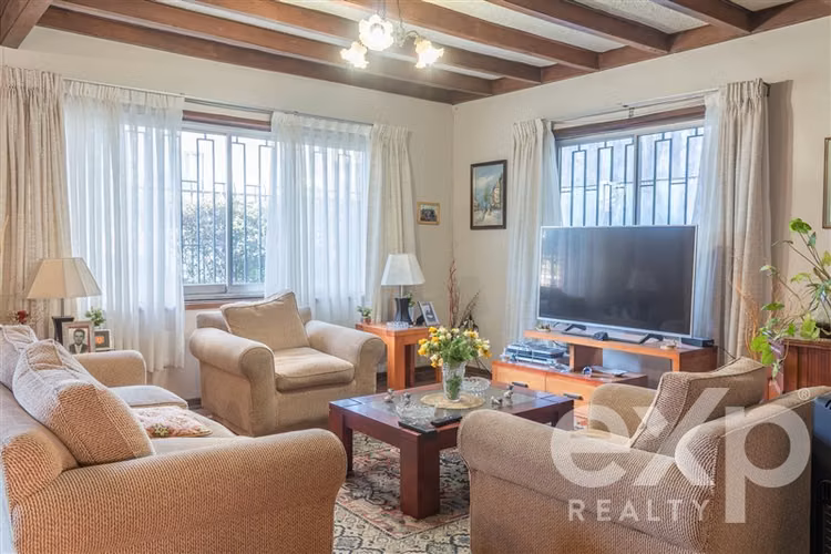 Casa en venta de 3 dorm. en Viña del Mar