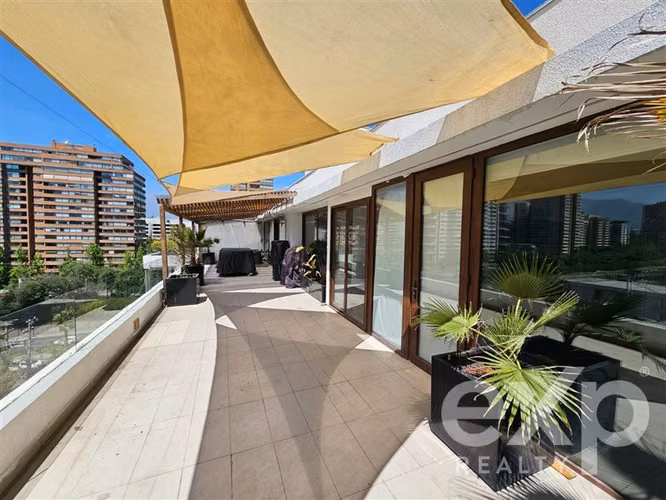Venta 4 dormitorios 2 estacionamientos Gran terraza