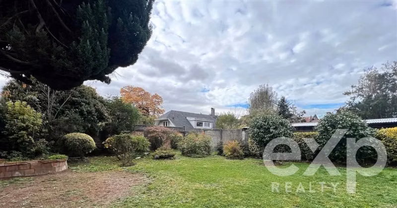 Vendo Oportunidad Casa-Oficina, gran terreno Centro Osorno