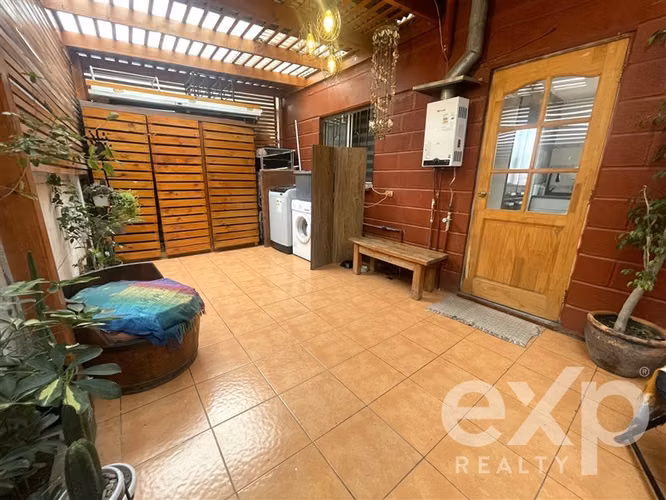 En Venta Casa en Av Ejercito Libertador