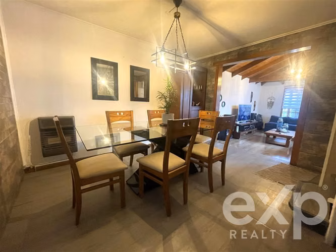 En Venta Casa en Av Ejercito Libertador
