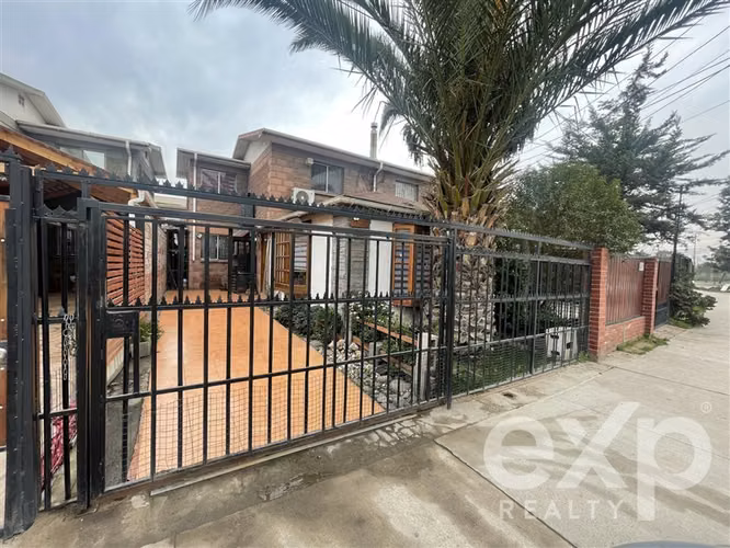En Venta Casa en Av Ejercito Libertador