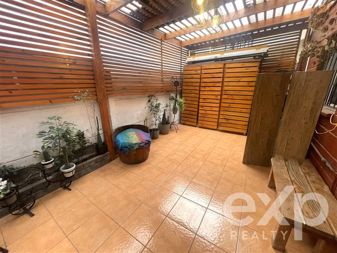 En Venta Casa en Av Ejercito Libertador