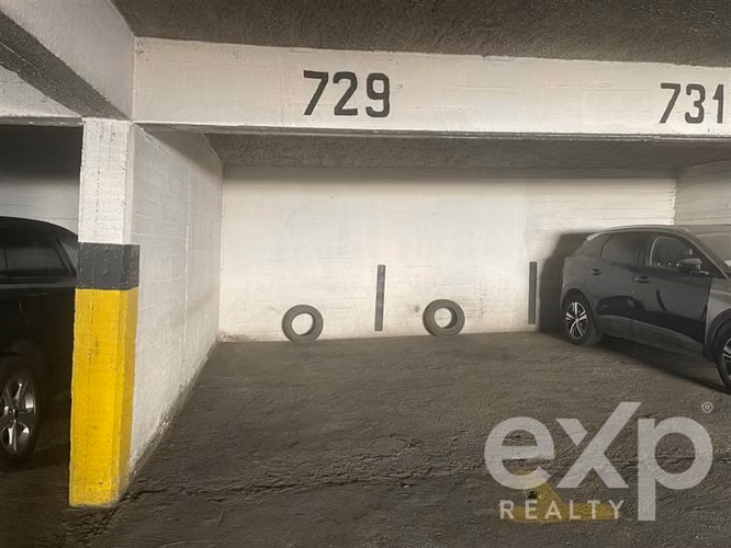 Estacionamiento en venta en Santiago Merced Metro Bellas Art