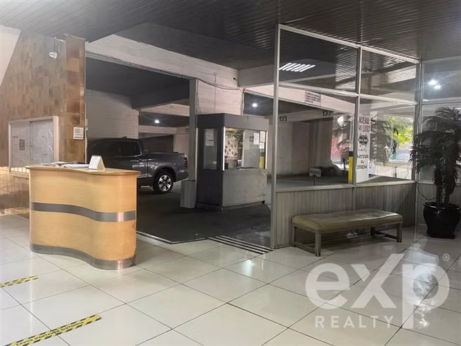 Estacionamiento en venta en Santiago Merced Metro Bellas Art